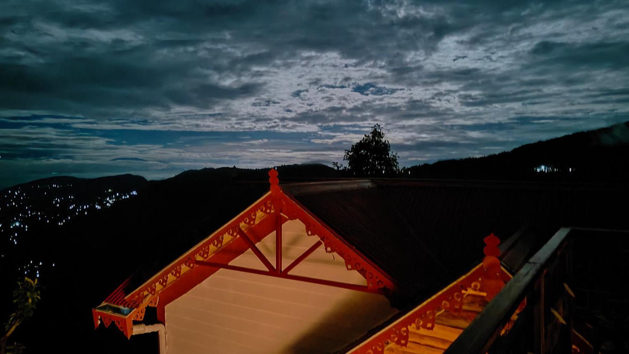 Hermit Retreat ダージリン エクステリア 写真